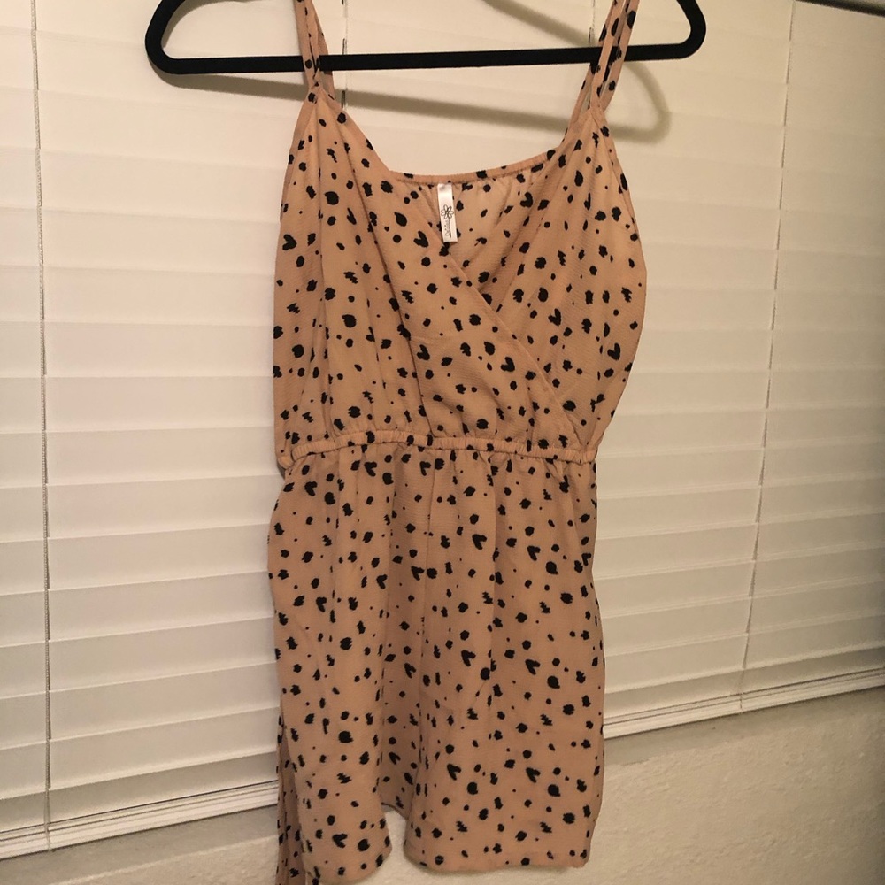 Romper - Picture 2 of 2